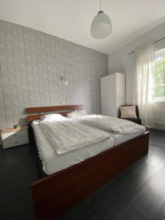 W28 / Beethoven Room Piest'any Exteriör bild